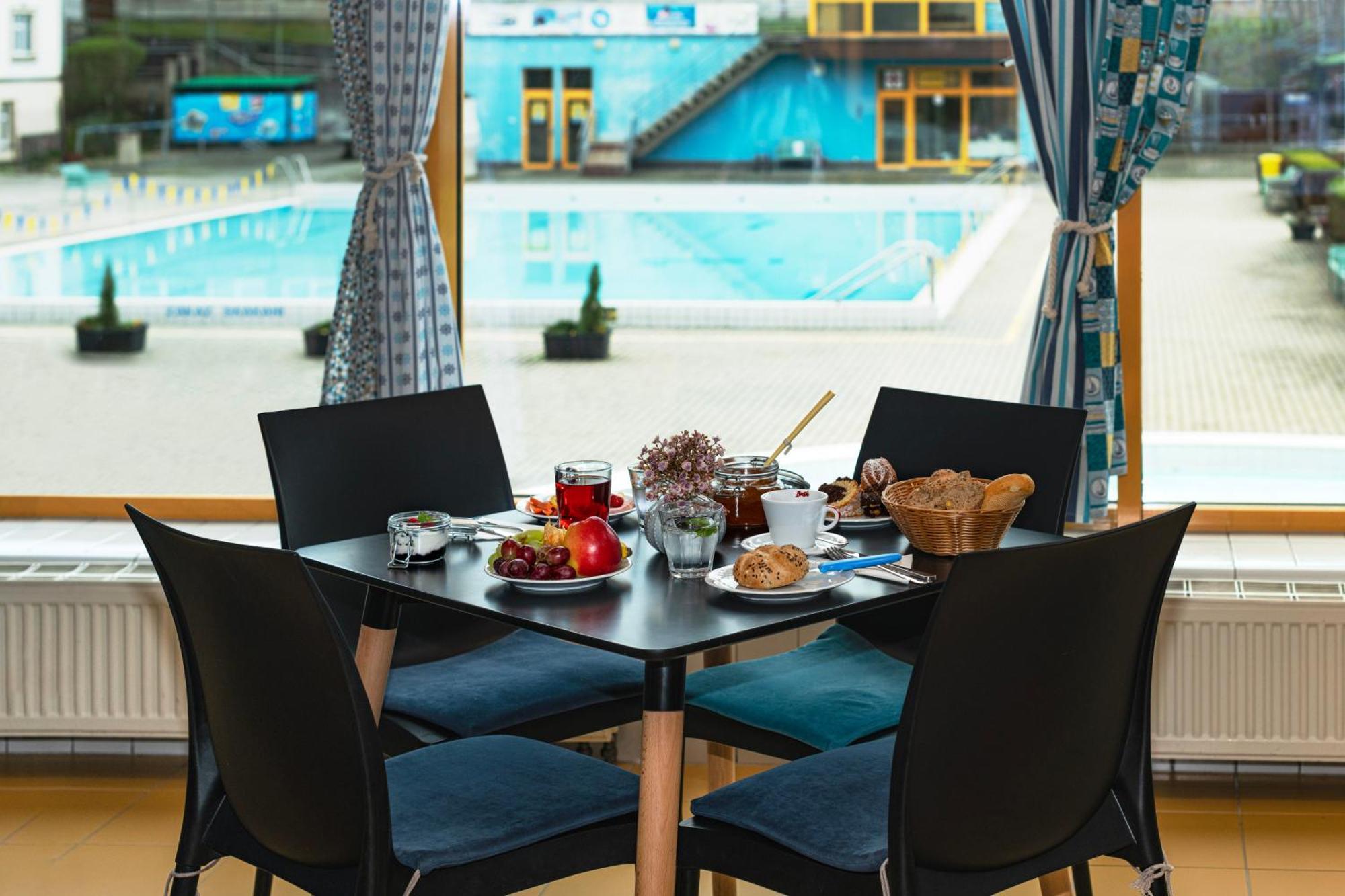 Aqua Hotel Decin Luaran gambar